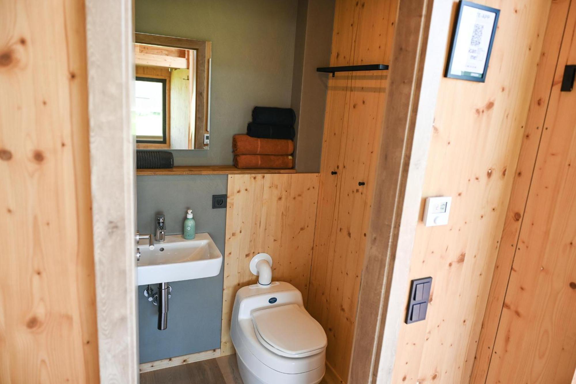 Tiny House Nature 13 Zur Kuhweide - Green Tiny Village Harlesiel Carolinensiel Bagian luar foto